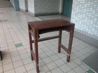 照片：輔導室內設有加大型桌椅